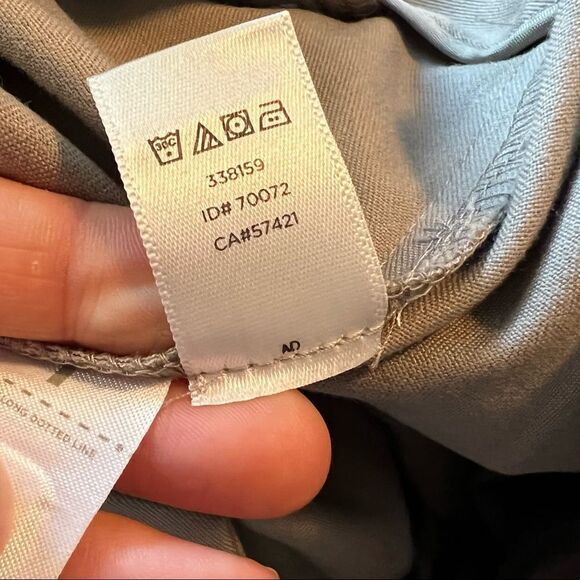 NWT! Loft grey Marissa cropped pants - Picture 8 of 10